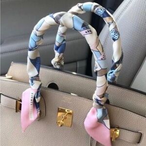 NEW SCARF GIVEAWAY